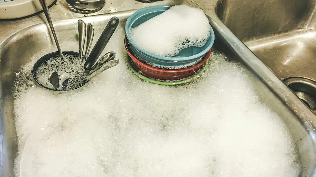 liquide vaisselle maison — Liquide vaisselle maison : les ingrédients et les pièges
